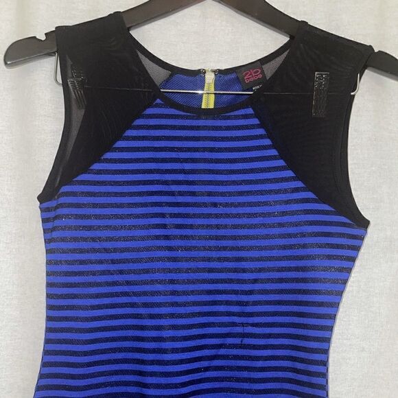 BEBE 2B Blue Striped dress - Picture 6 of 6